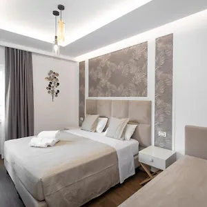 https://la-genziana.it-romehotels.com